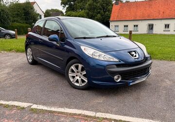 Peugeot 207 118.500 km 2.900 &euro; Ovelgönne 26939