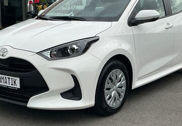 Toyota Yaris 2.036 km 22.900 &euro; Oldenburg 26125