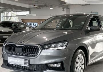 Skoda Fabia 4.901 km 21.990 &euro; Oldenburg 26123