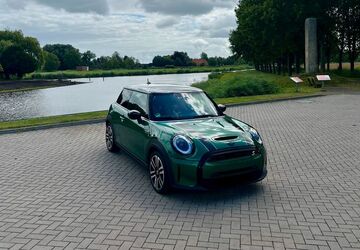 Mini Cooper SE 26.637 km 23.490 &euro; Rastede 26180