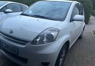 Daihatsu Sirion 136.400 km 3.490 &euro; Oldenburg 26129