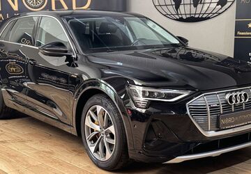 Audi e-tron 47.518 km 35.900 &euro; Rastede/ Wahnbek 26180
