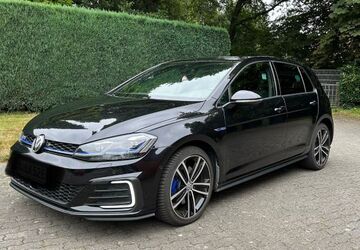 VW Golf 113.921 km 15.700 &euro; Hude 27798