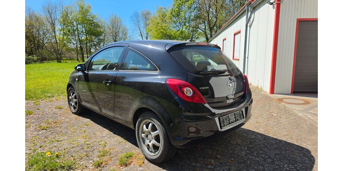 Opel Corsa 97.000 km 1.900 &euro; Oldenburg 26127