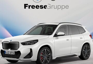 BMW iX1 6.878 km 53.900 &euro; Oldenburg 26135