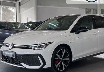 VW Golf 26.026 km 32.490 &euro; Oldenburg 26123
