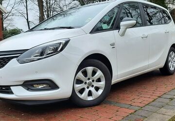 Opel Zafira 134.000 km 8.900 &euro; Apen 26689