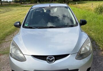 Mazda 2 147.500 km 3.700 &euro; Oldenburg 26125