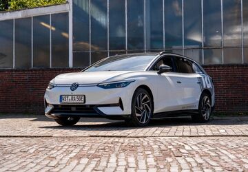 VW ID.7 25.000 km 52.490 &euro; Rastede 26180