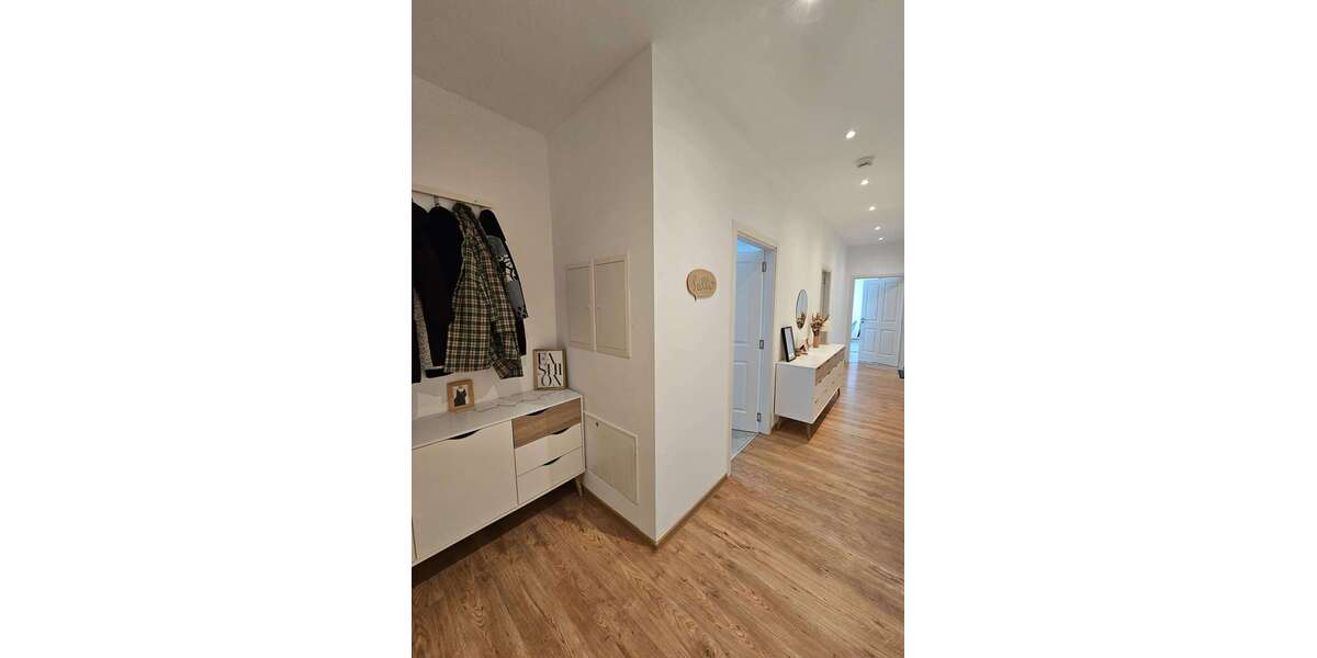 Etagenwohnung Oldenburg - 3 Zimmer, 95 m&sup2;, 1.144&euro; | Angebot:27355292